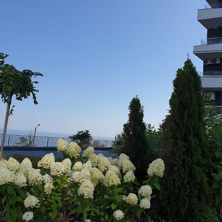 Premium Seaview Apartment: Beachfront Luxury In * Odesa
