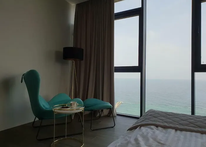 Premium Seaview 50 Meters From The роскошные с прямым видом на море в 50 метрах от пляжа Cf Апартаменты