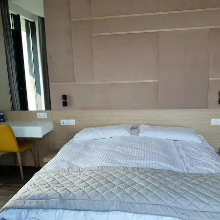 公寓 Premium Seaview 50 Meters From The роскошные с прямым видом на море в 50 метрах от пляжа Cf 敖德萨